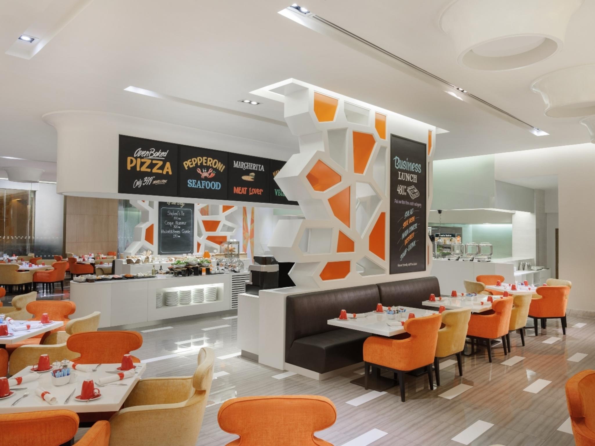 酒店 曼谷素坤逸15号福朋喜来登酒店 4*