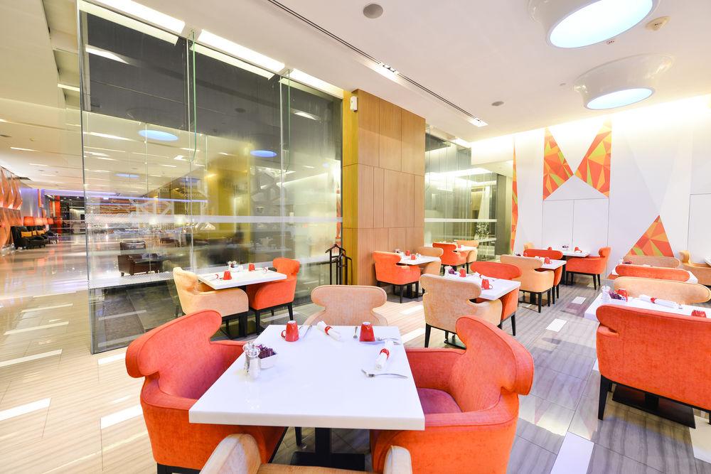Four Points By Sheraton Bangkok, Sukhumvit 15 होटल Bangkok