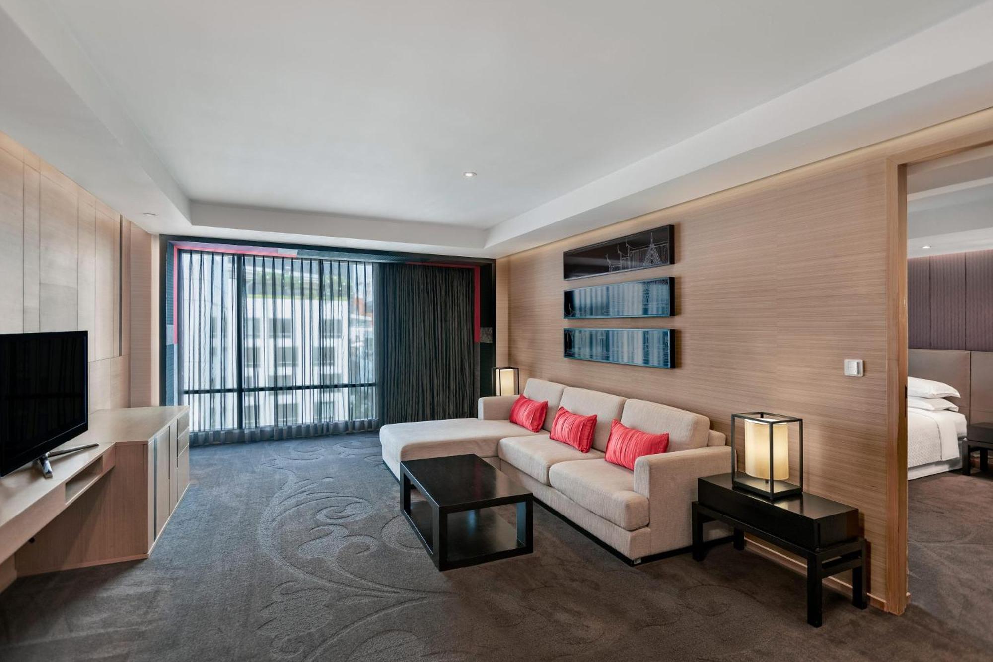 Four Points By Sheraton Bangkok, Sukhumvit 15 होटल