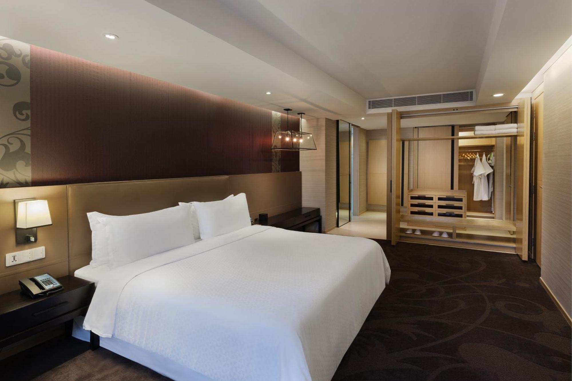 Four Points By Sheraton Bangkok, Sukhumvit 15 होटल 4*