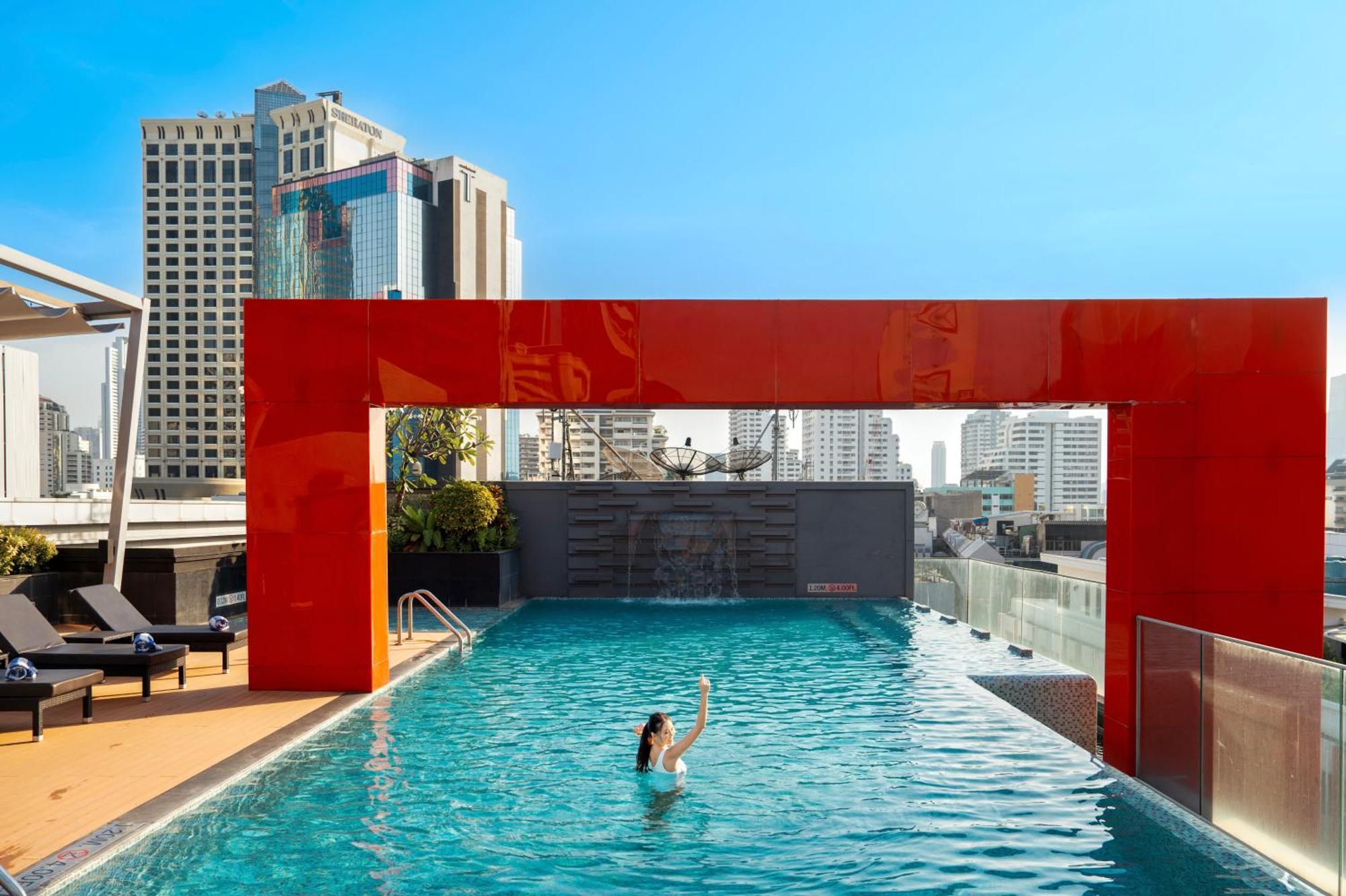 होटल Four Points By Sheraton Bangkok, Sukhumvit 15 4*